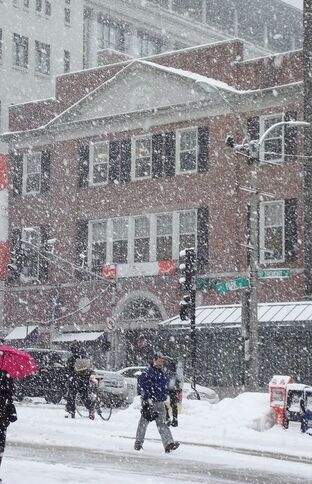 Picture of Park St Boston with falling snow